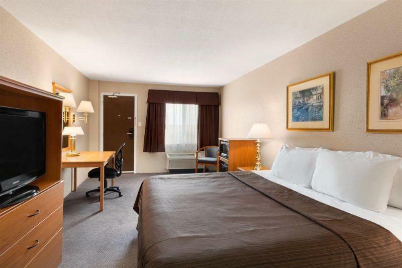 Coast Swift Current Hotel Buitenkant foto